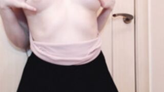 Coolamber talking tits