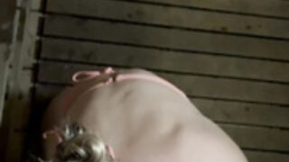 MillieHannah Quick Sauna Blowjob