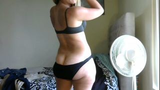 sugababyjulia , sugarbabylola trying on clothes