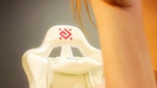 mia__amore / fleur_x_x 12-30-24