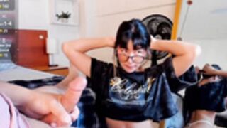 Linda gives a blowjob