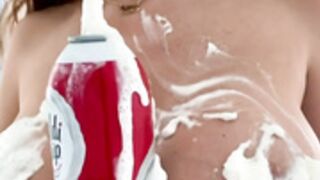 Ava Fiore - Cam with whipped cream