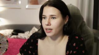 Girl_U_Never_Met – Footjob without nudity