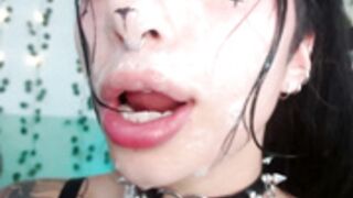 hollyxx_ 2024-10-19 extra sloppy dildo blowjob