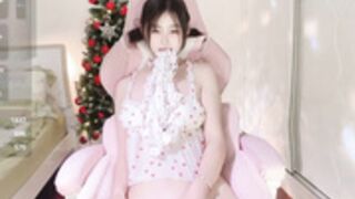 Dennielle- masturbation