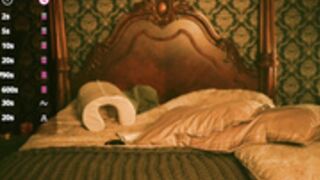 Joan J-o_a_n Ingennui