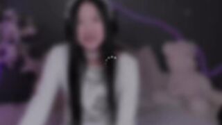 -Aiko topless laggy
