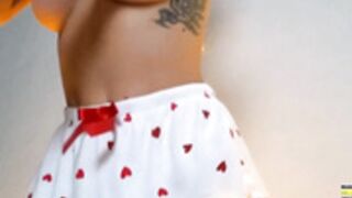 Tootightwithbra squeezes nipples