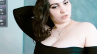 Lady_Yas_2025-01-28_21-44-35_399