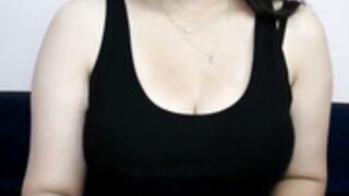 hotniyathi tease