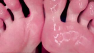 tic__tac__toe feet spit 3