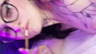 Tara (Bella) shows her body and smokes in quick video