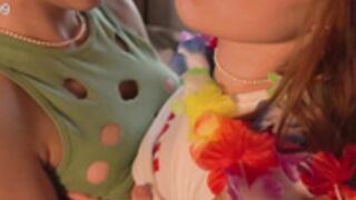 mialandxx 2025-01-26 Mia WetT and nipple slip