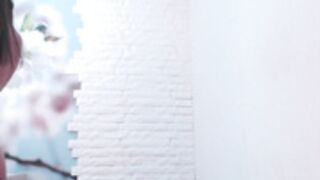 Mazzanti Obliterates Her Cunt (1/7)