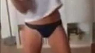 Le Vaila A su Novio Y el La Grava