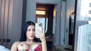 Hanna Miller Fingering In Front Of Mirror