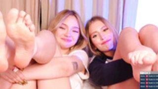 Baby_adele and her friend feet 2