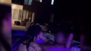Arikytsya Jacuzzi Blowjob 2
