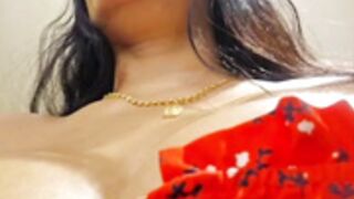 CataleyaRusso fingering dressing room
