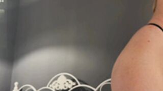 emma_lov2 18022025 tits