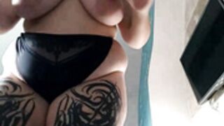 Magnifique française à gros seins LadyRochester