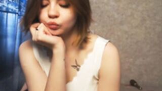 sun_dreamer - 17 feb 25 - 1/2 - lovely redhead