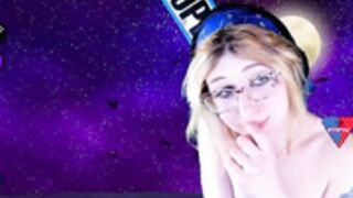 GirlbotDiv usa 28.2.25