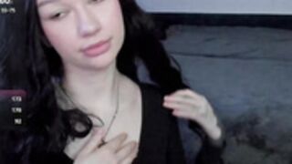 emmy_m00n_2025-03-01_02-56-38_383