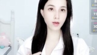 HongKongKitten face slip