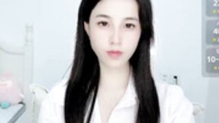 HongKongKitten face slip