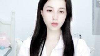 HongKongKitten face slip