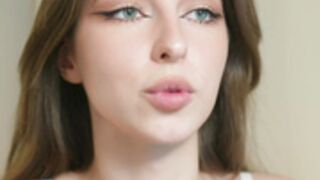 chill and silence in a free chat 0106