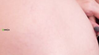 Hola_yosoysisi, erotic pussy tease.