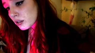 Ellaaa_'s webcam recording (iceplay, dildo)