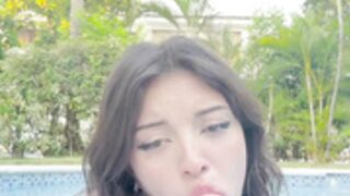 Angela_5_5 blowjob dilto