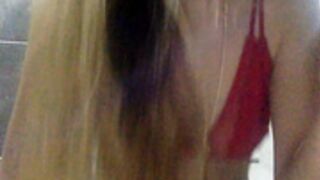 jasminalba pussy play in her bathroom