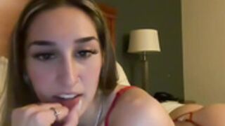 mckenziefoster pussyplay