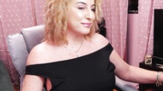 carrielovex 2025-03-18_05-43-16
