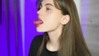 Hoolybunny feet and blowjob