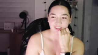 emma_johnson_ 2025-03-19_03-51-45-002