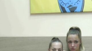 mashaandsophie - 2021-01-30 - 2 - twin sisters