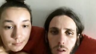 il baise sa copine aux seins énormes nino001