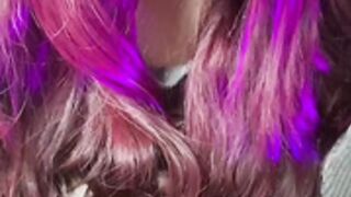 Luna_lu sucking fingers