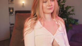 your_kat 2025-03-23_16-33-47-002