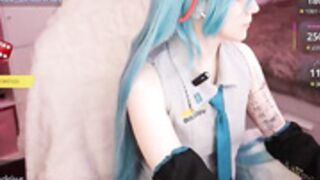 yourcutewaifu [30979436]