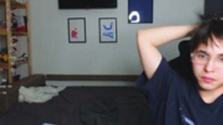 Bella plays with her tits