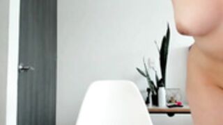 Aliciawonder_ dildo riding