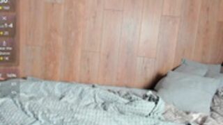 wladilia 2024-12-22 02_27-facial-cumshot-and-feet