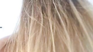 SC-novaforyou1 # baise un gode et gémit de plaisir