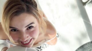 Agatha Vega 5